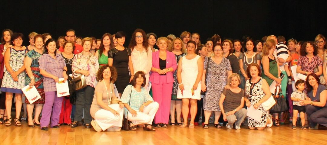 ACTO DE CLAUSURA DE LAS ACTIVIDADES SOCIOCULTURALES DEL CENTRO DE INFORMACIÓN A LA MUJER