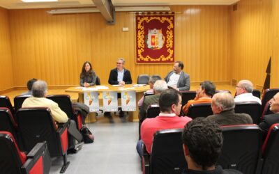 REUNIÓN CON ALFAREROS LOCALES PARA INFORMAR  SOBRE CERAMIBA 2016
