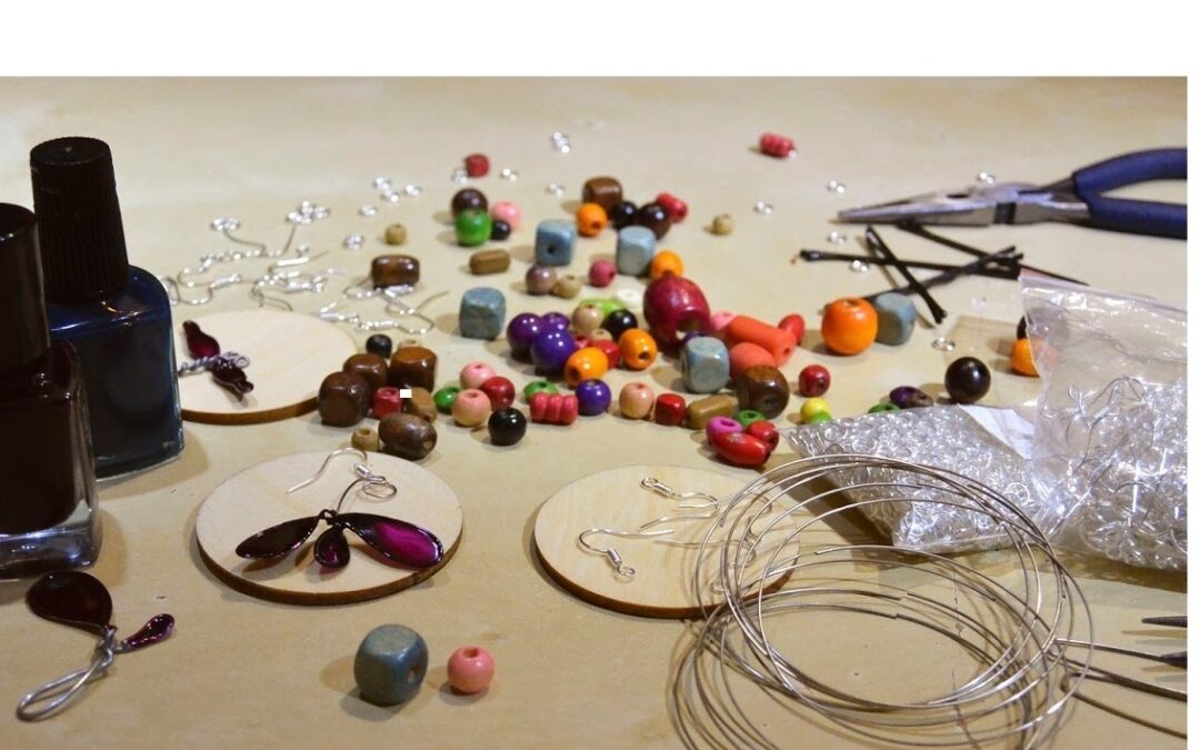 LA CONCEJALÍA DE JUVENTUD CONVOCA UN TALLER PARA CREAR TUS COMPLEMENTOS