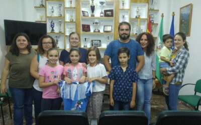 LA PEÑA ROMERA “LA LATILLA JUNIOR” GANA EL CONCURSO DE CAMISETAS DE LA ROMERÍA Y JUANMA GUILLOT EL DE FOTOGRAFÍA DEL CAMINO