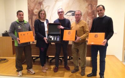 PRESENTACIÓN DEL ESTUCHE PROMOCIONAL DE ACEITES DE BAILÉN