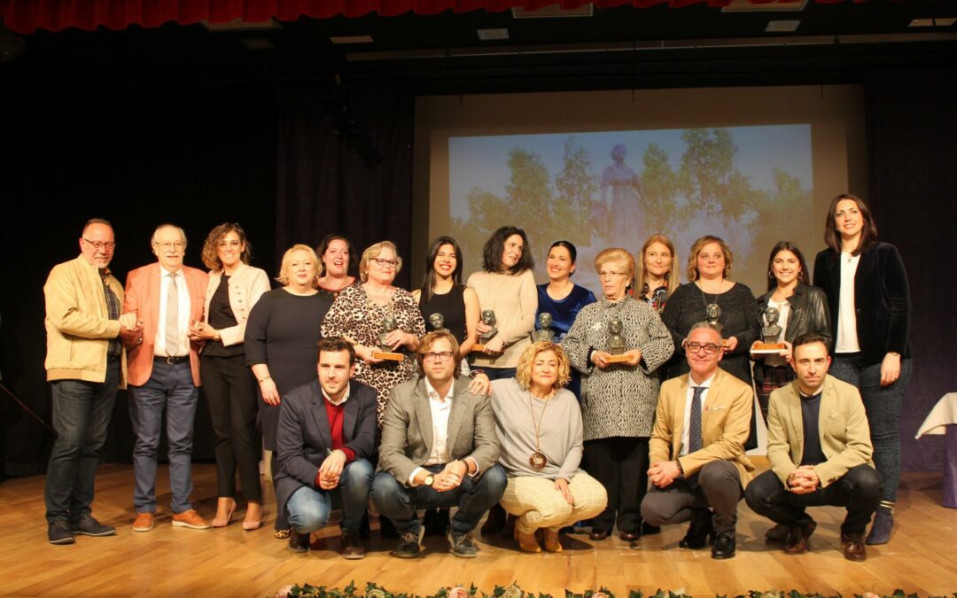 RECONOCIMIENTO A OCHO MUJERES BAILENENSES EN LA GALA MARÍA BELLIDO