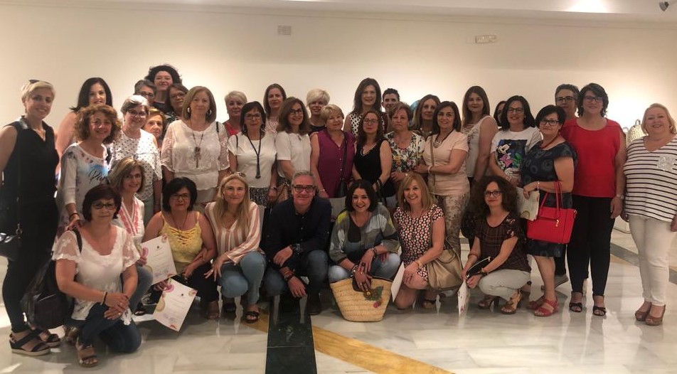 CLAUSURA DE LOS CURSOS DEL CENTRO DE INFORMACIÓN A LA MUJER