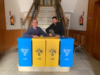 EL AYUNTAMIENTO DE BAILÉN INSTALA CONTENEDORES DE RECICLAJE EN LA CASA CONSISTORIAL