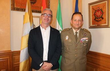 VISITA INSTITUCIONAL DEL GENERAL DE BRIGADA IGNACIO OLAZÁBAL ELORZ AL AYUNTAMIENTO DE BAILÉN