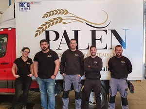 PALEN SUMINISTRA EL PAN PARA LOS MENÚS DE PERSONAS MAYORES