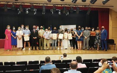 Entrega de reconocimientos a los mejores expedientes académicos