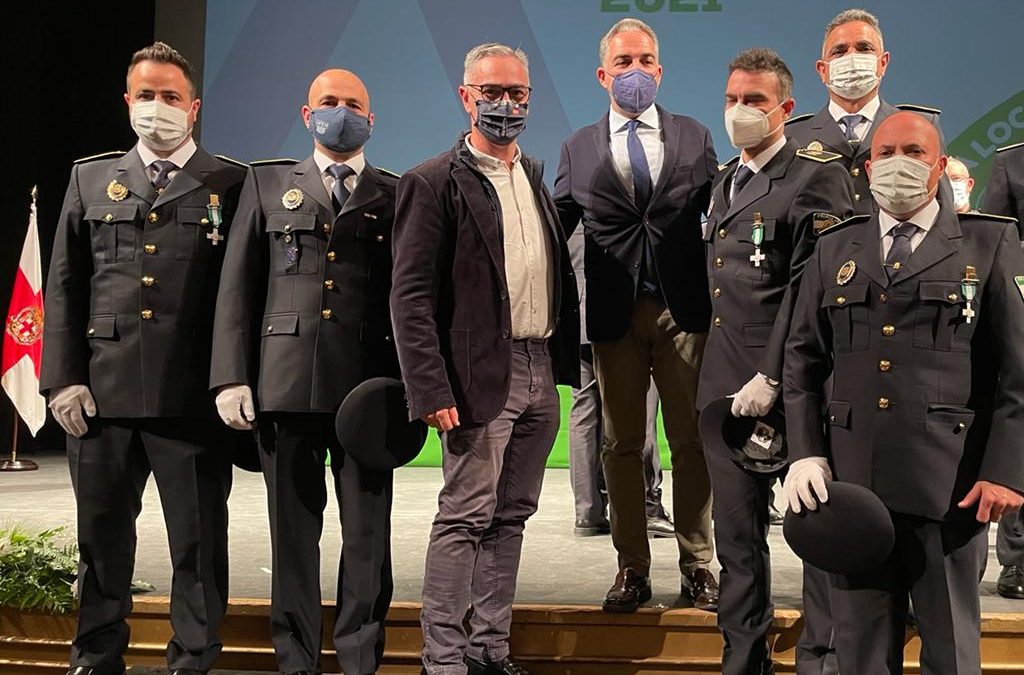 Condecoración al Mérito Policial para cuatro Policías Locales de Bailén