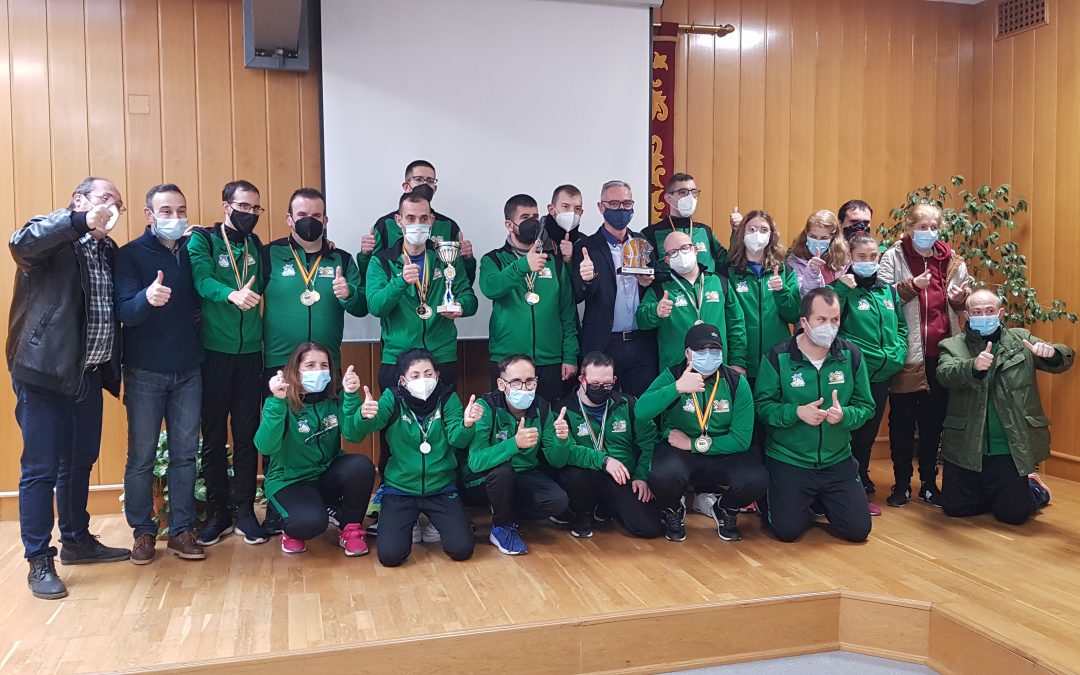 El Ayuntamiento recibe al club Uli-Up, campeones de España y Andalucía de baloncesto adaptado