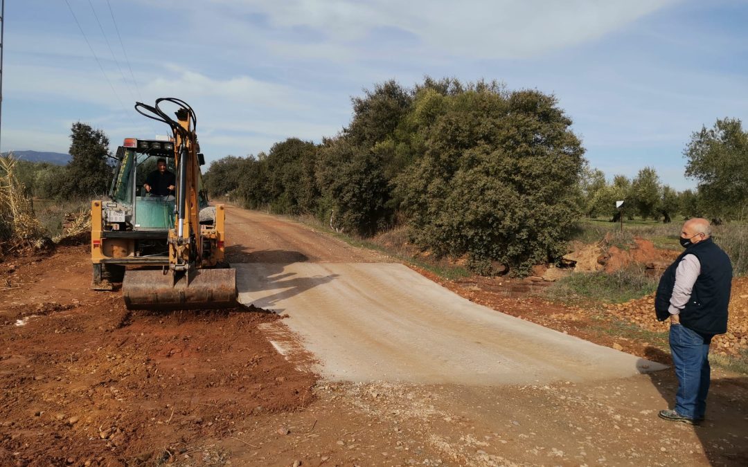 El Ayuntamiento arregla más de 30 km de caminos durante 2021