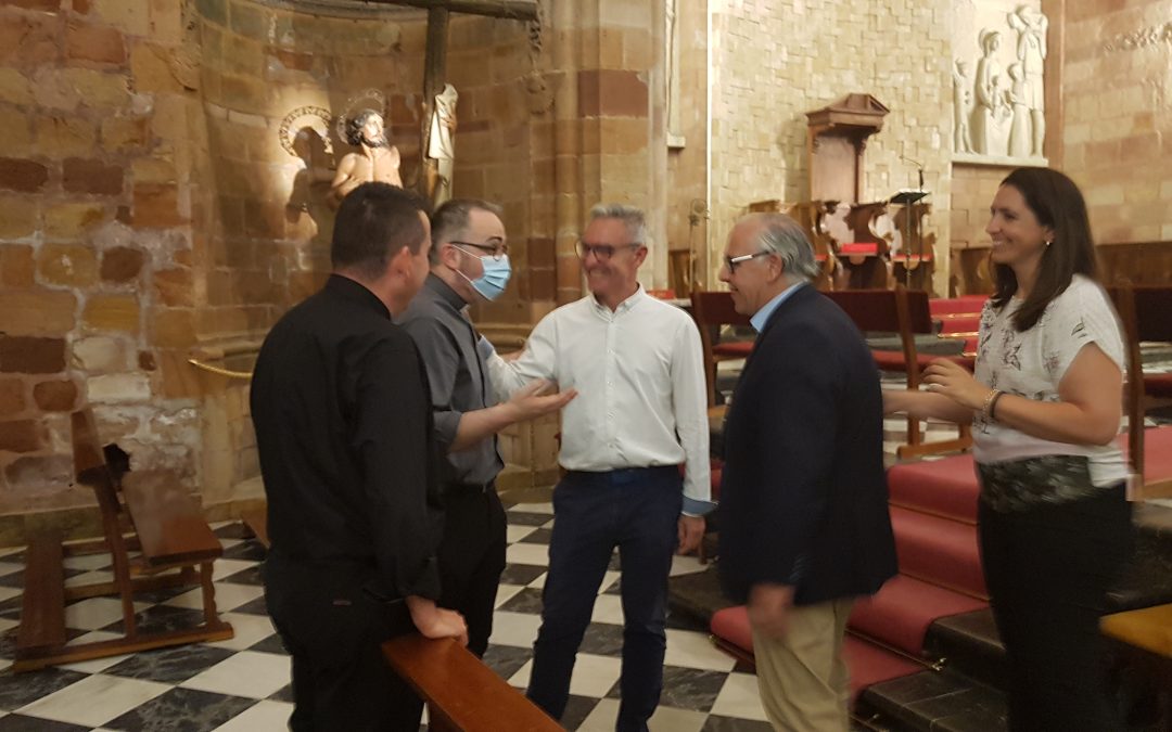 El Delegado del Gobierno visita la Iglesia de la Encarnación para conocer los trabajos que se están desarrollando