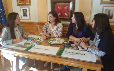 Ana González, Coordinadora del IAJ, conoce de primera mano la situación de los jóvenes bailenenses