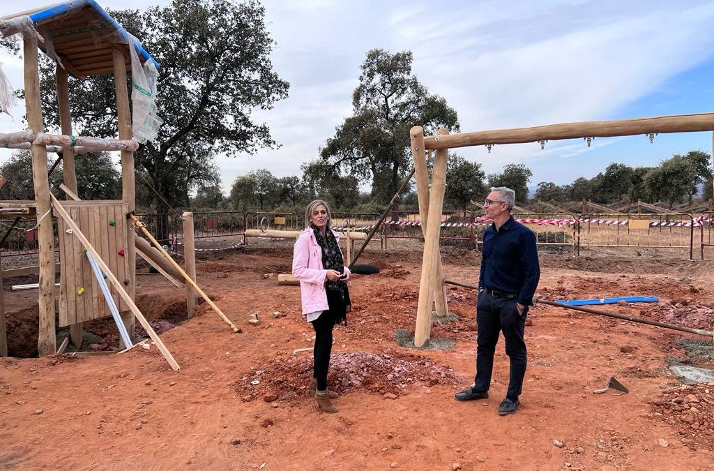 Se instala nuevo equipamiento para el ocio infantil en Burguillos