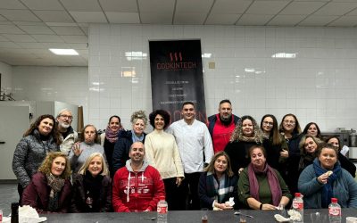 Finalizan los Talleres de Cocina Navideña con la elaboración del Roscón de Reyes