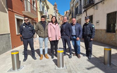Finalizada la actuación de la calle Iglesia con la incorporación de pilonas semiautomáticas