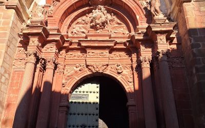 El Ayuntamiento aporta 16.000 euros a la rehabilitación  de la portada y el portón de la Iglesia de la Encarnación