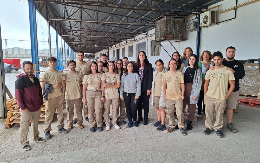 Trabajo de campo de los alumnos del Programa de Empleo y Formación de Alfarería Artesanal de Bailén