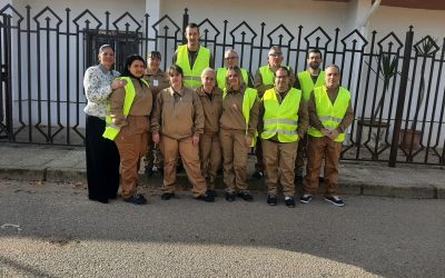 Los alumnos del curso de ‘Limpieza de espacios abiertos e instalaciones industriales’ se preparan para iniciar sus prácticas