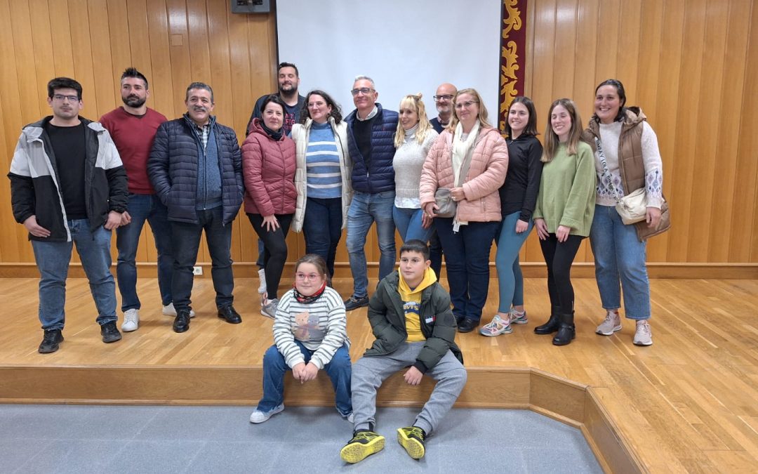 Bailén ya tiene a sus particulares Reyes Magos, Papá Noel, pajes, elfos y el Grinch