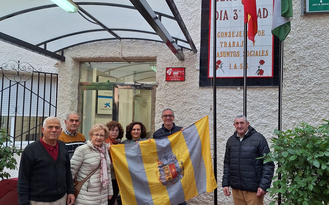 La bandera de Bailén ya ondea en el Centro de Participación Activa