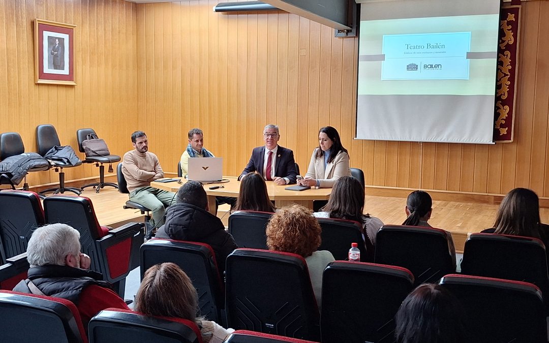 Reunión informativa para abordar con los colectivos culturales de Bailén el nuevo espacio de usos escénicos