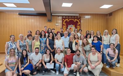 Una treintena de personas desempleadas concluye en Bailén su especialización en atención sociosanitaria y en alfarería artesanal