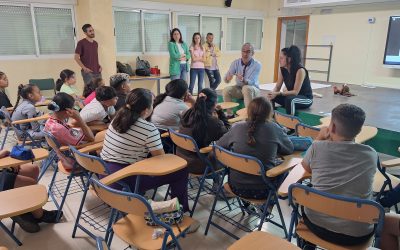 Los centros Pedro Corchado y 19 de Julio celebran el taller ‘Tus animales, tu responsabilidad’