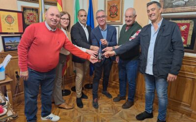El alcalde de Bailén recibe a Picualia tras sus últimos reconocimientos nacionales al mejor AOVE